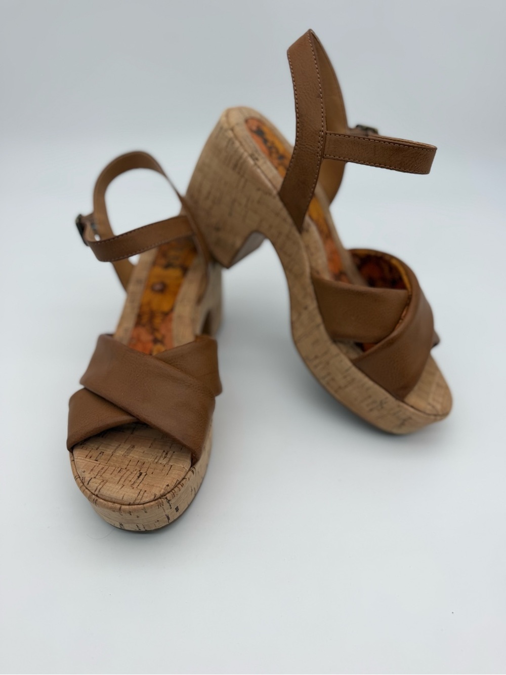 KORK-EASE Cognac Brown Faux Leather Cork Platform Block Heel Sandals - Size 9M